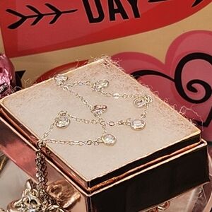 Dazzling Silver Necklace with Crystal Accents